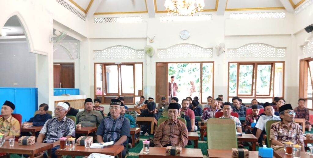 Peserta sosialisasi terdiri dari ketua PC, ketua PAC se-Kapanewon Ngemplak dan remaja usia 23 tahun ke atas beserta orang tuanya.