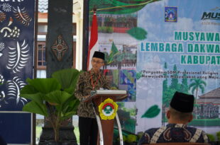 Ketua DPD LDII Sleman, Suwarjo memberikan Sambutan dalam Musda VIII LDII Kabupaten Sleman yang digelar di Pendopo Rumah Dinas Bupati Sleman